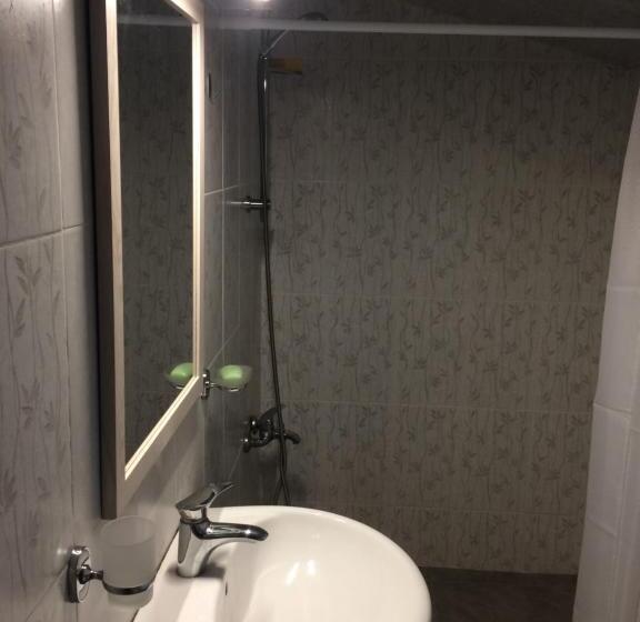 Pension Cozy Guest House In Old Batumi