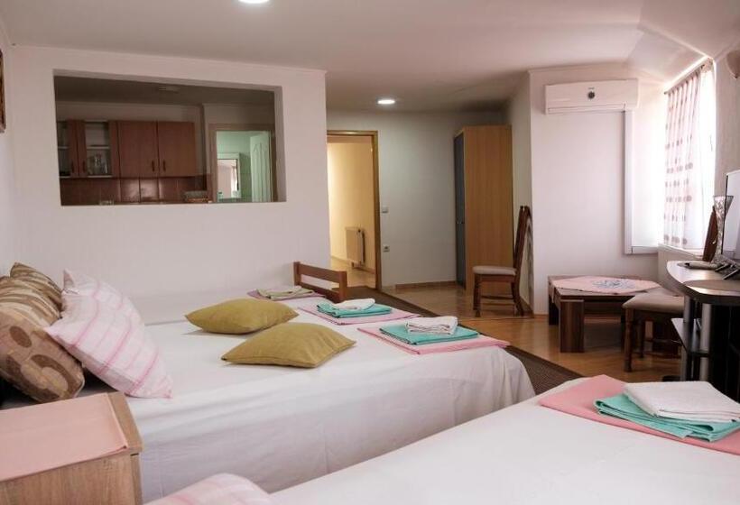 بنسيون Guesthouse Ines