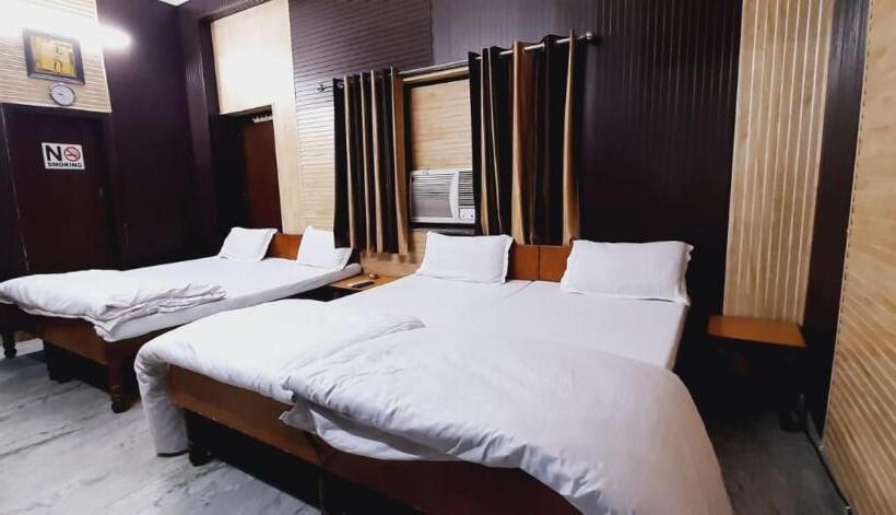 پانسیون Gokul Guest House