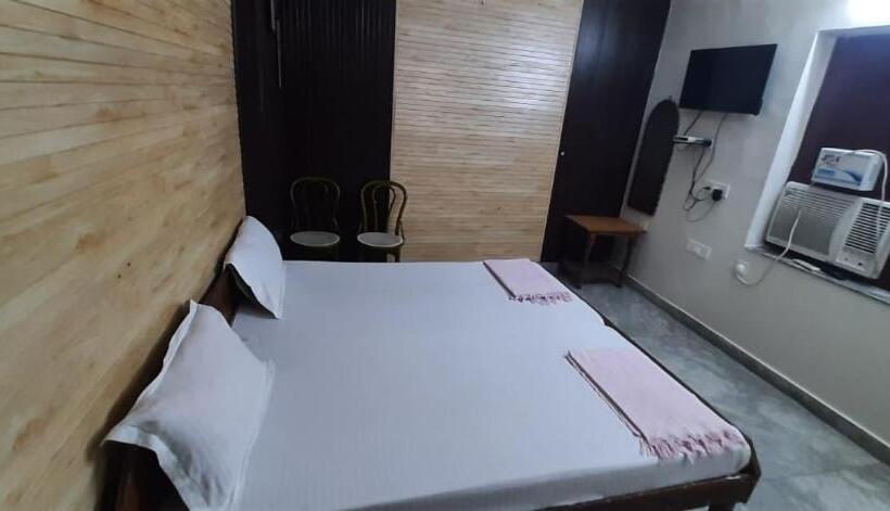 پانسیون Gokul Guest House