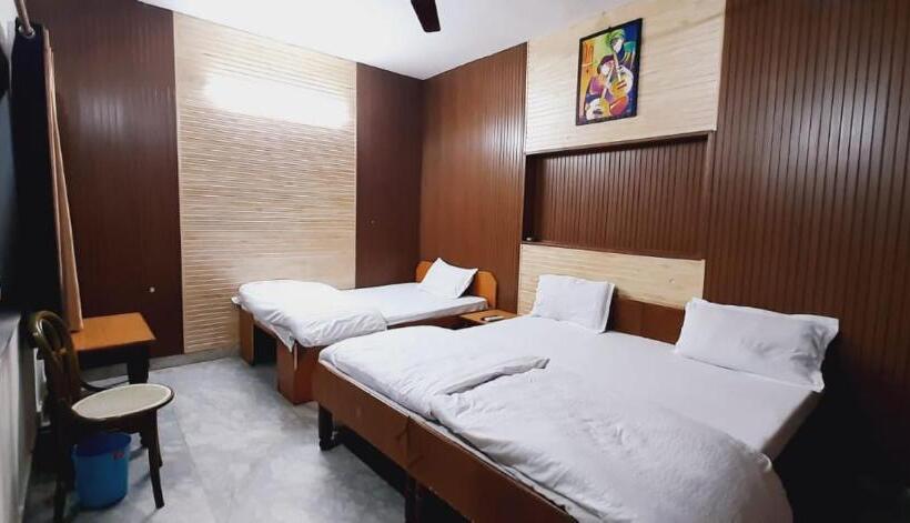 پانسیون Gokul Guest House