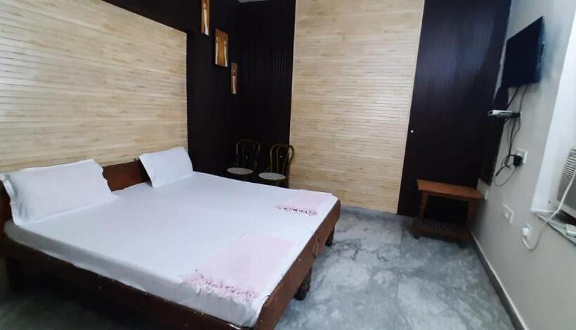 پانسیون Gokul Guest House
