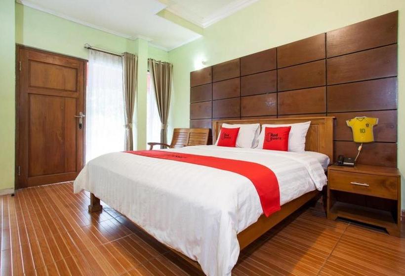 پانسیون Reddoorz Near Juanda International Airport