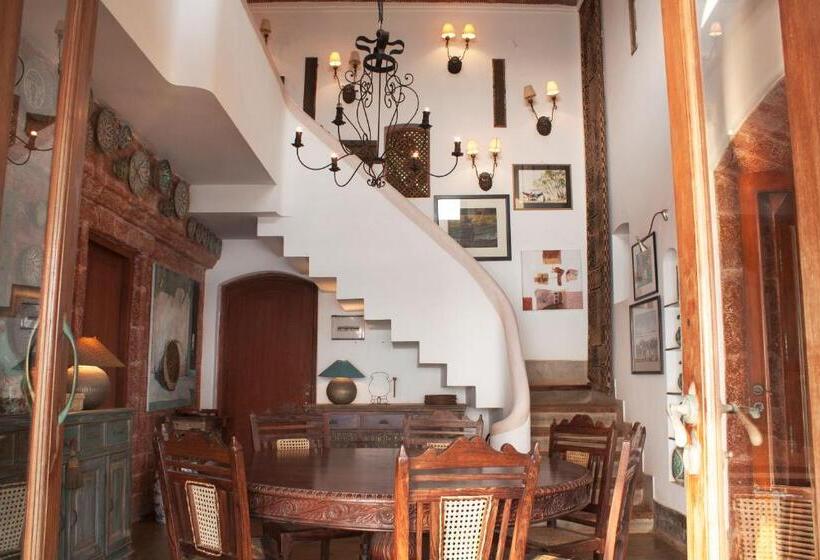 리조트 Ahilya By The Sea