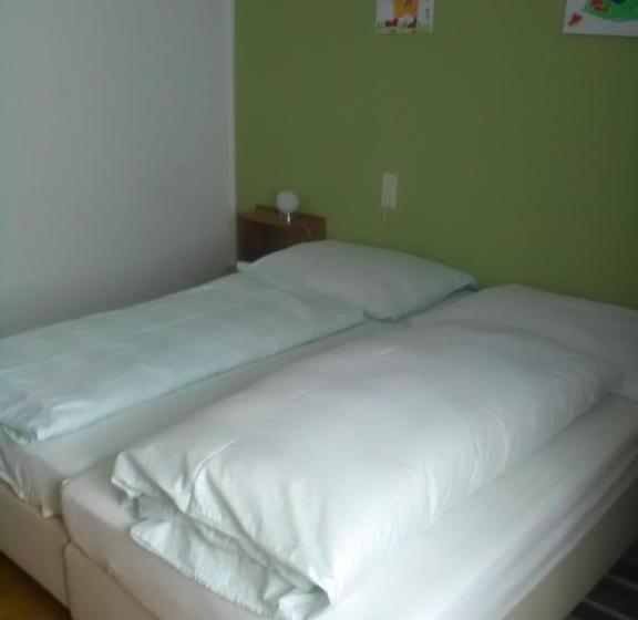 ユースホステル Gasthof Schatzl