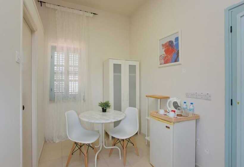 호스텔 Shongas Inn