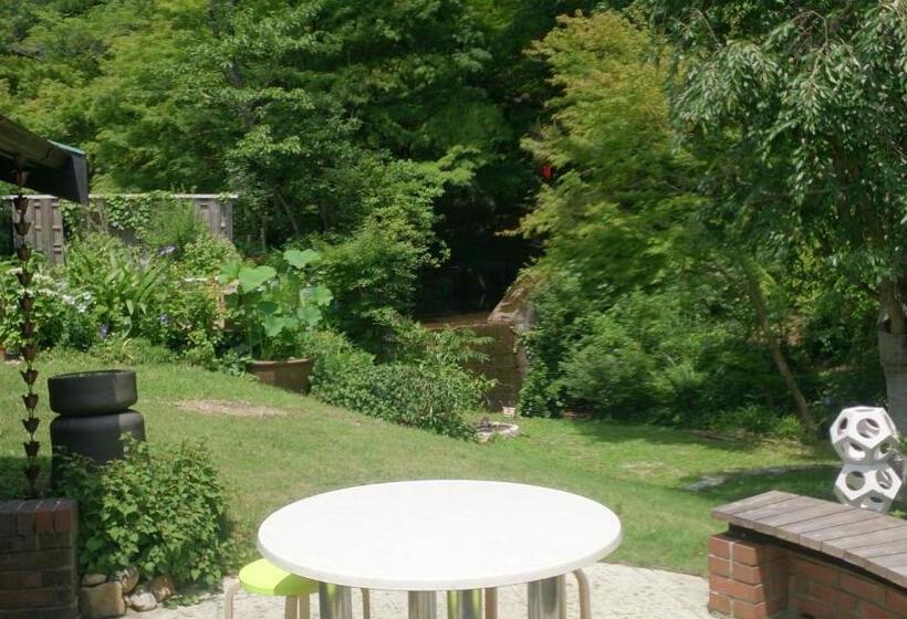 پانسیون Tajimi Guest House