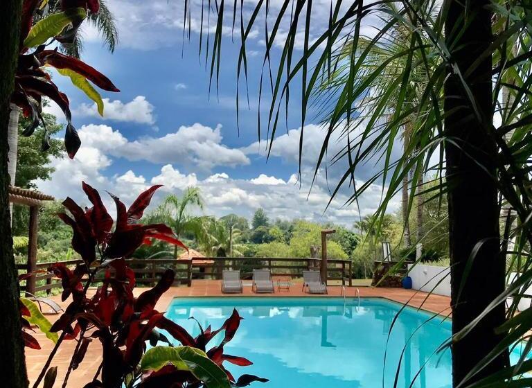 פנסיון Vila Jacaré