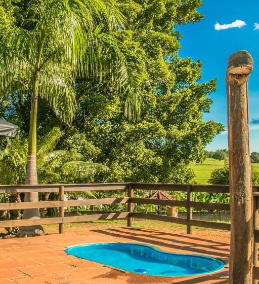 פנסיון Vila Jacaré