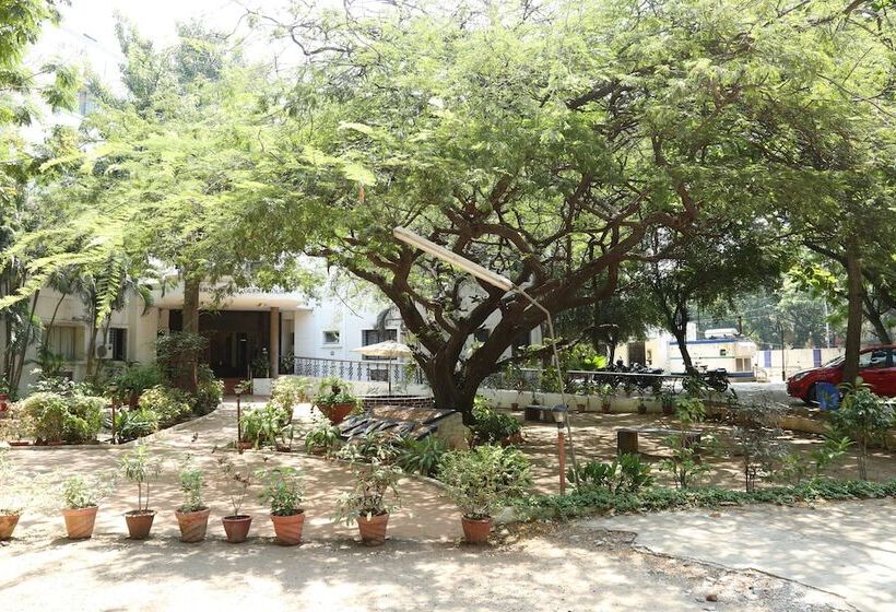 پانسیون Ywca International Guest House