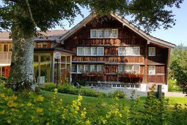 Auberge Hôtelière Ferienhotel Idyll Gais