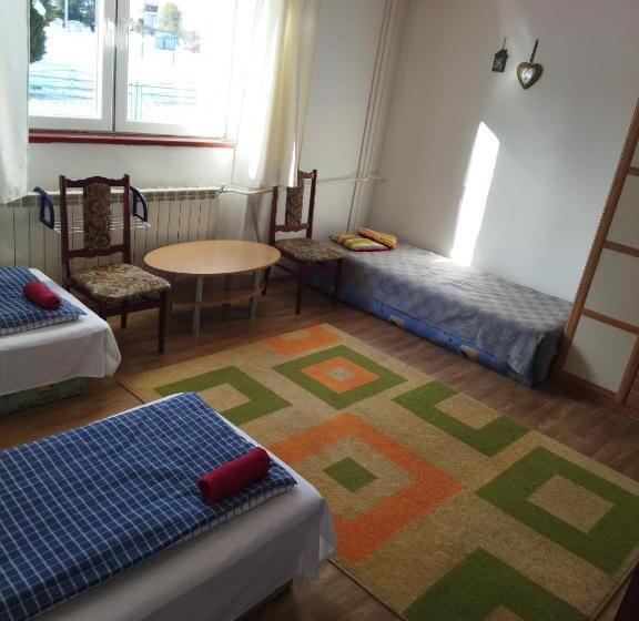 הוסטל Lucky Cat