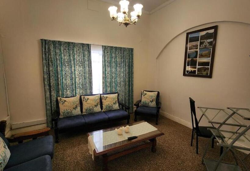 بنسيون Country Village