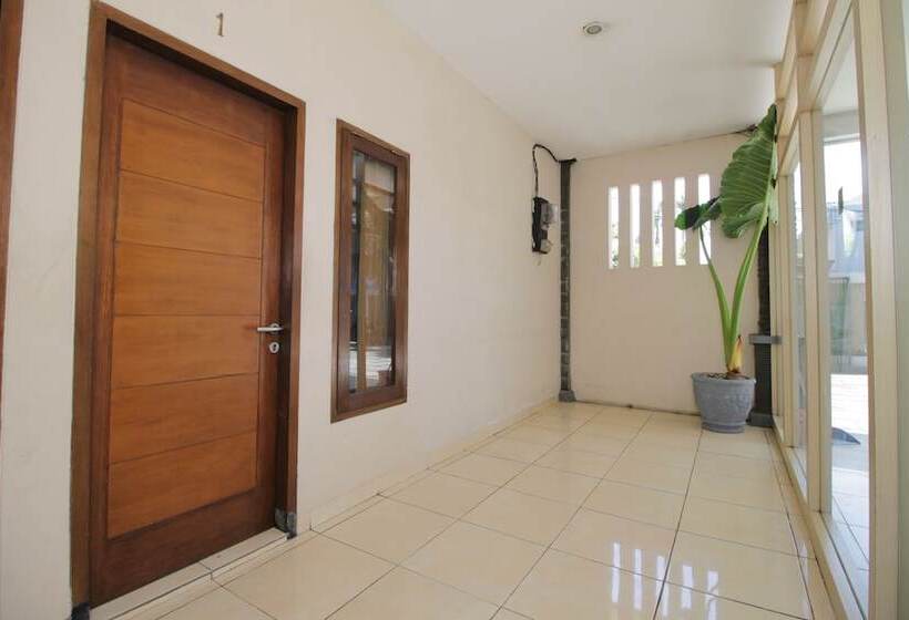 Пансион Reddoorz @ Pangeran Antasari 2