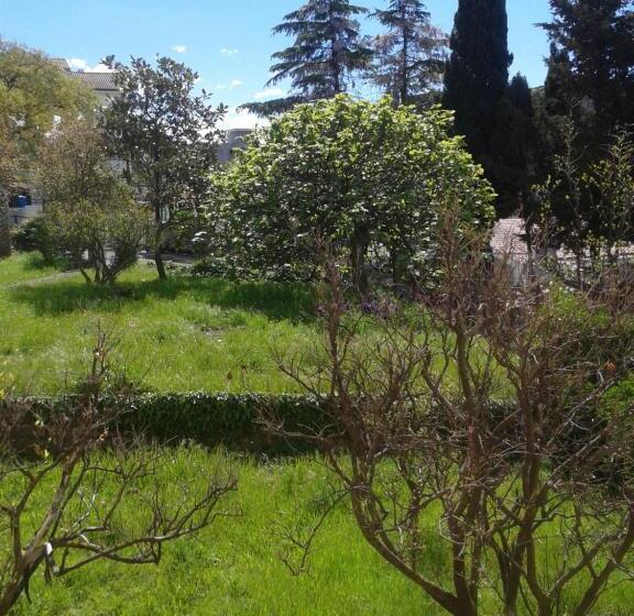 پانسیون Guesthouse Lautasevic