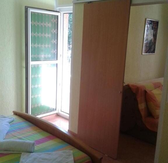 پانسیون Guesthouse Lautasevic