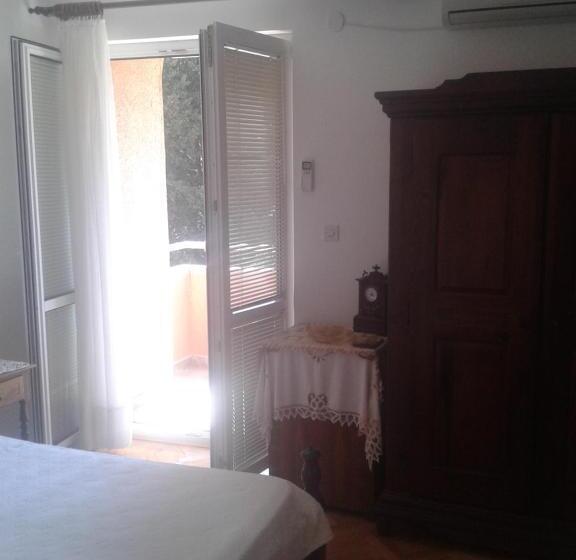 پانسیون Guesthouse Lautasevic