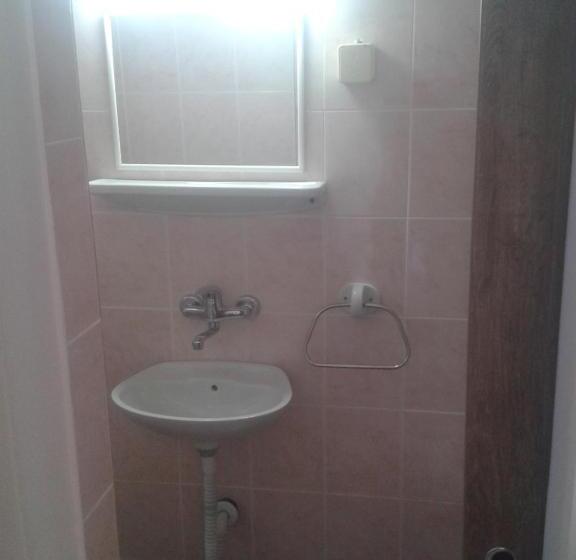 پانسیون Guesthouse Lautasevic