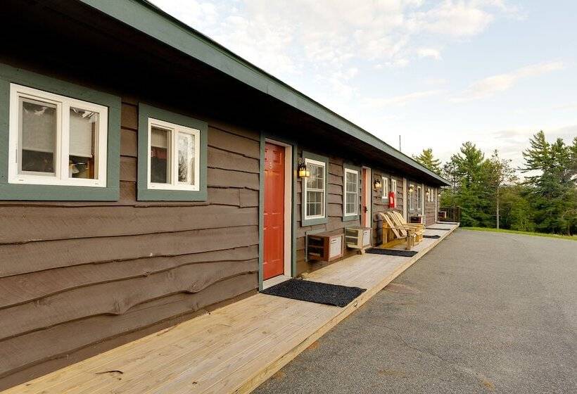 Общежитие Cobble Mountain Lodge