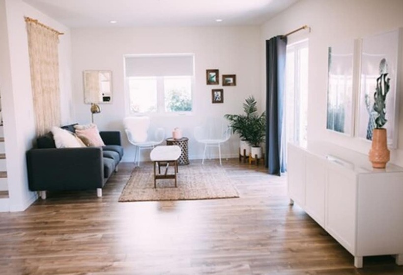 فندق صغير Noon On Sunset Hill