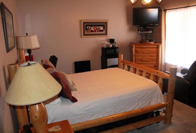 Общежитие Adobe Rose Boutique Inn