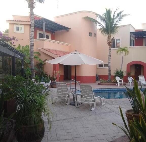 پانسیون Coco Cabañas And Casitas Vacation Rentals