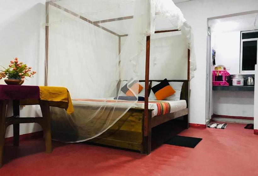 پانسیون Double G Motel