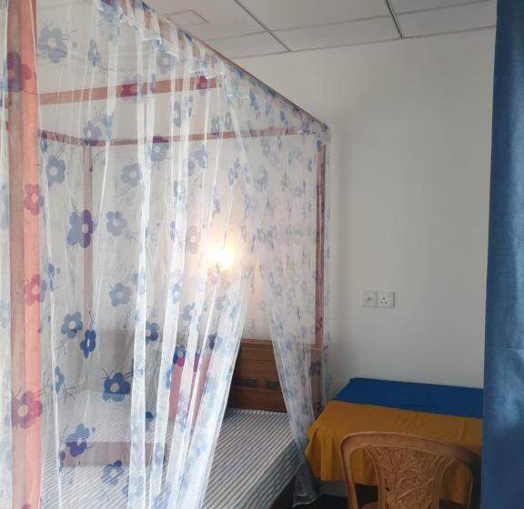 پانسیون Double G Motel