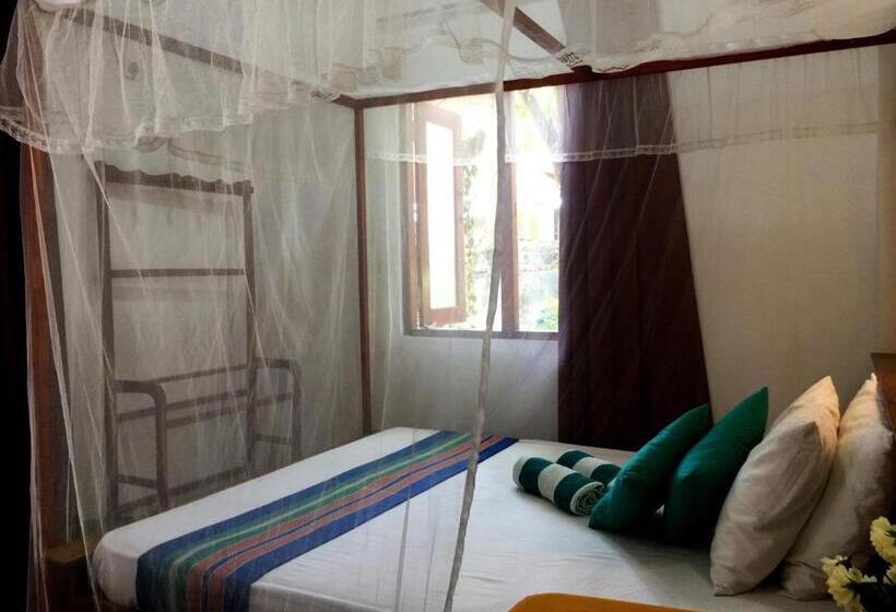 پانسیون Double G Motel