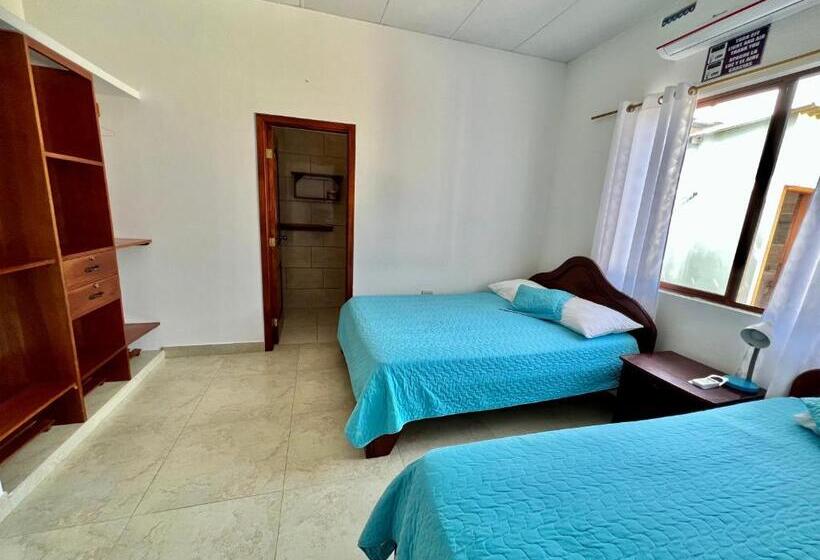 پانسیون Hostal Punta Arena