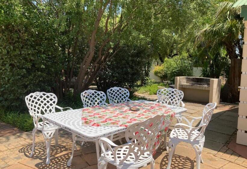פנסיון Jungnickel Guesthouse