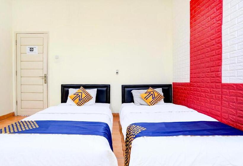 پانسیون Radio Backpacker Guesthouse