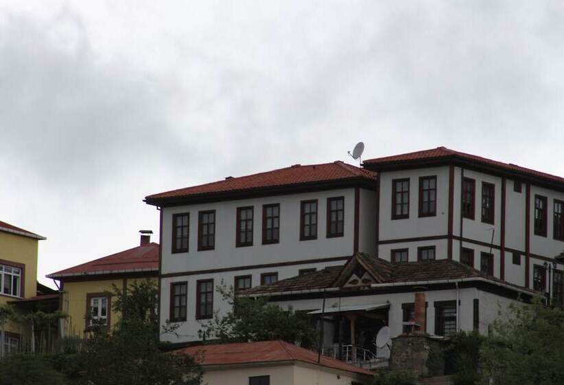 הוסטל Kanoglu Konagi