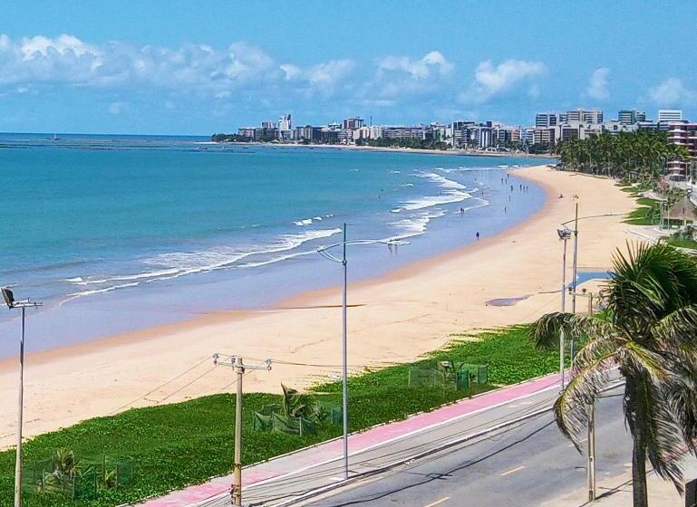Flat Em Hotel De Luxo Beira Mar Da Grife Ritz Suítes Com Vista Ampla Para Todo O Mar Da Cruz Das Alm