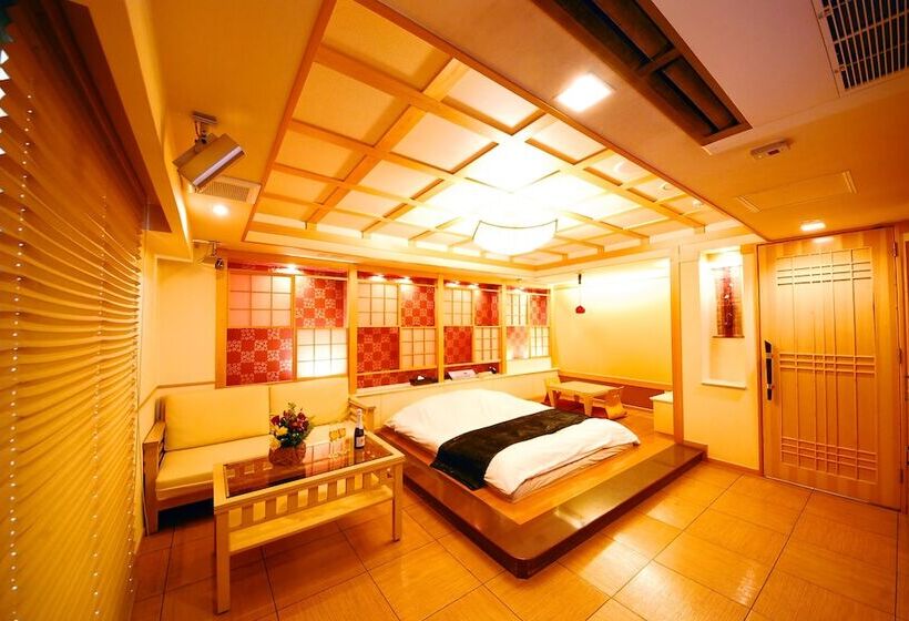 هتل Vanilla Resort Kawagoe   Adults Only