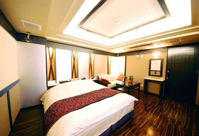 هتل Vanilla Resort Kawagoe   Adults Only