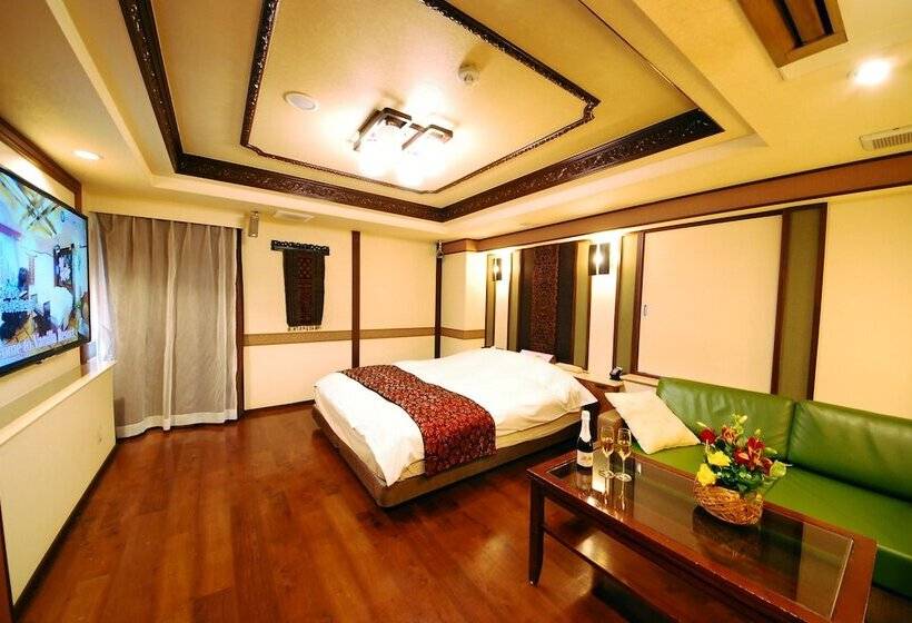 هتل Vanilla Resort Kawagoe   Adults Only