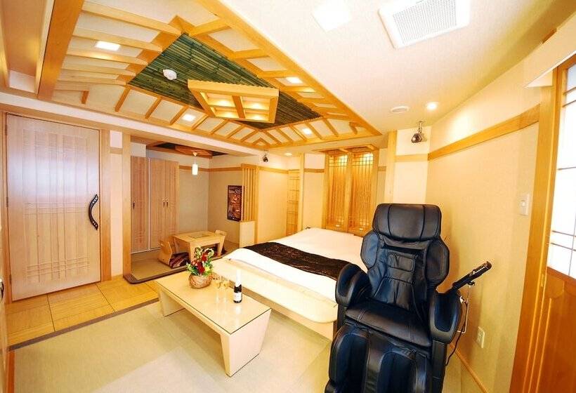 هتل Vanilla Resort Kawagoe   Adults Only