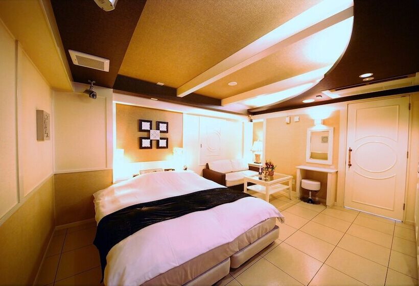 هتل Vanilla Resort Kawagoe   Adults Only
