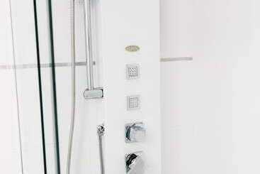 Apart Hotel Petit Palace Suites