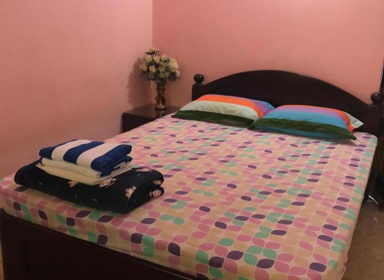 پانسیون All Seasons Guest House
