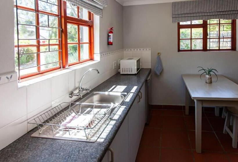 Пансион Summerhill Guest Farm