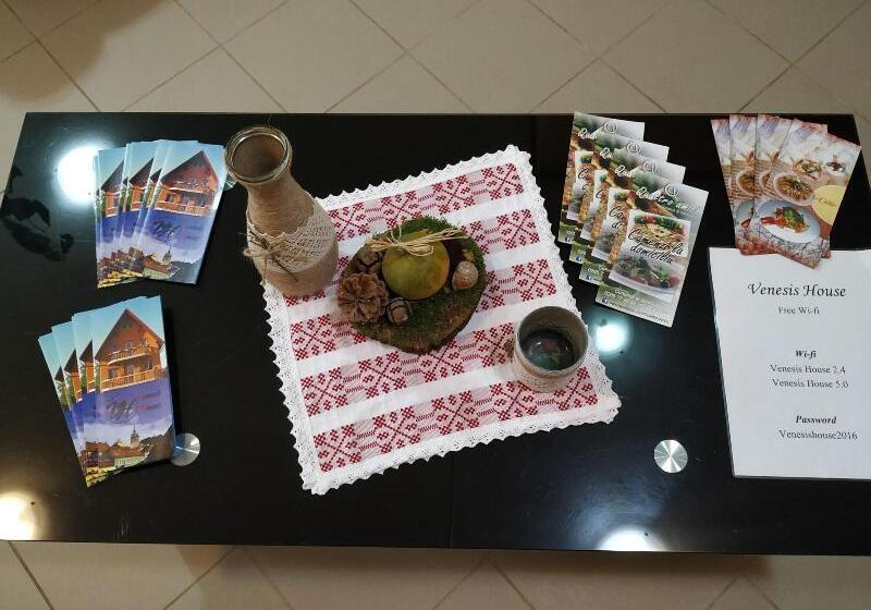 پانسیون Venesis House