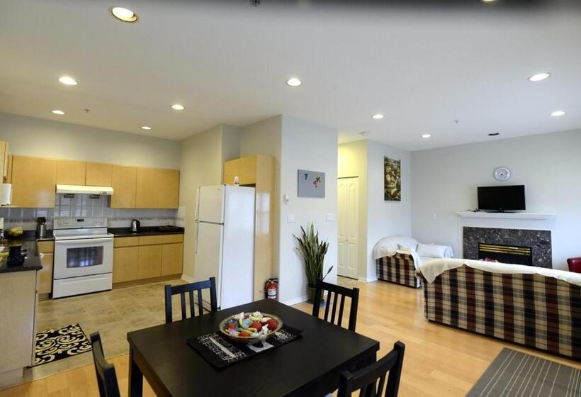 پانسیون Marpole Guest House