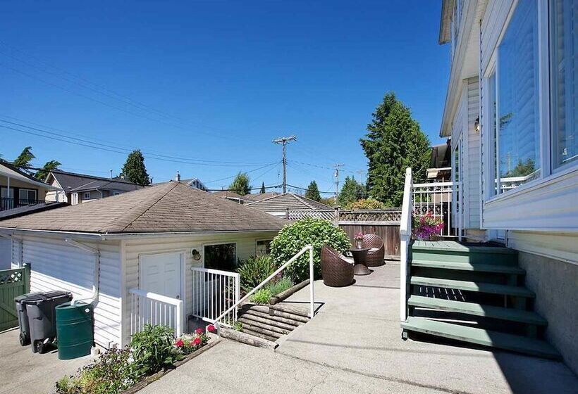 پانسیون Marpole Guest House