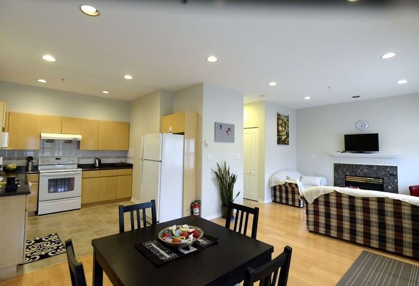 پانسیون Marpole Guest House