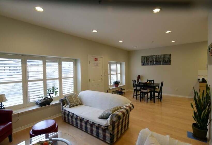 پانسیون Marpole Guest House