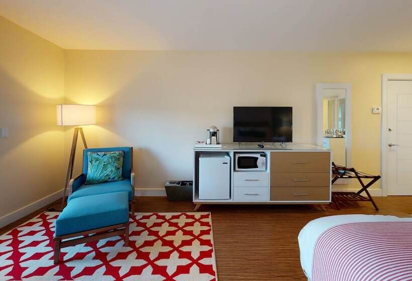 The Hotel Maria