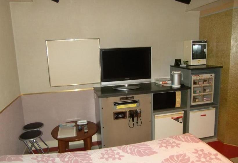 בית מלון כפרי Golf Nirasaki Inter