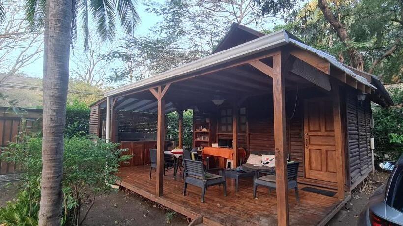 膳宿费 Congos Hostal Y Camping